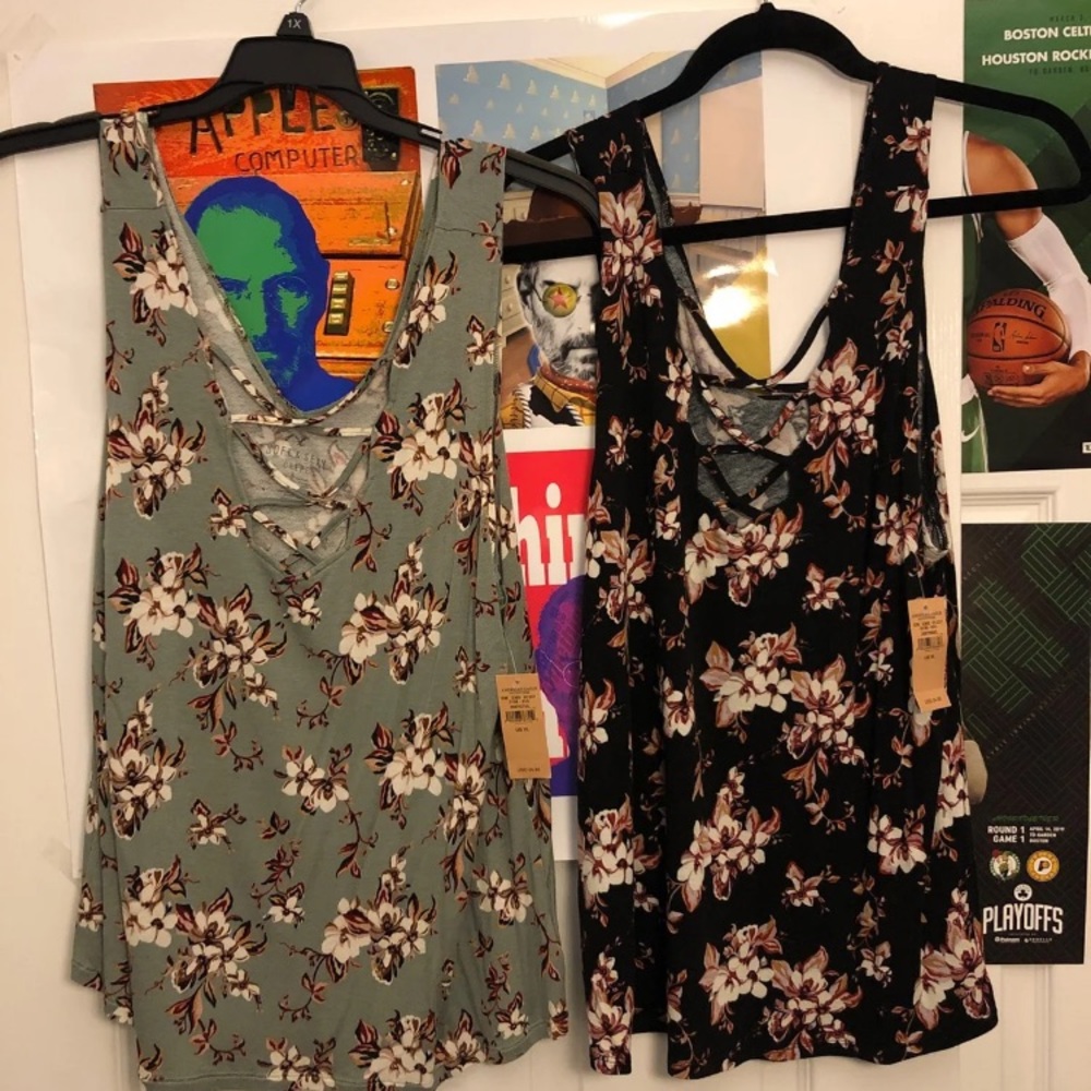 NWT American Eagle Tank Bundle